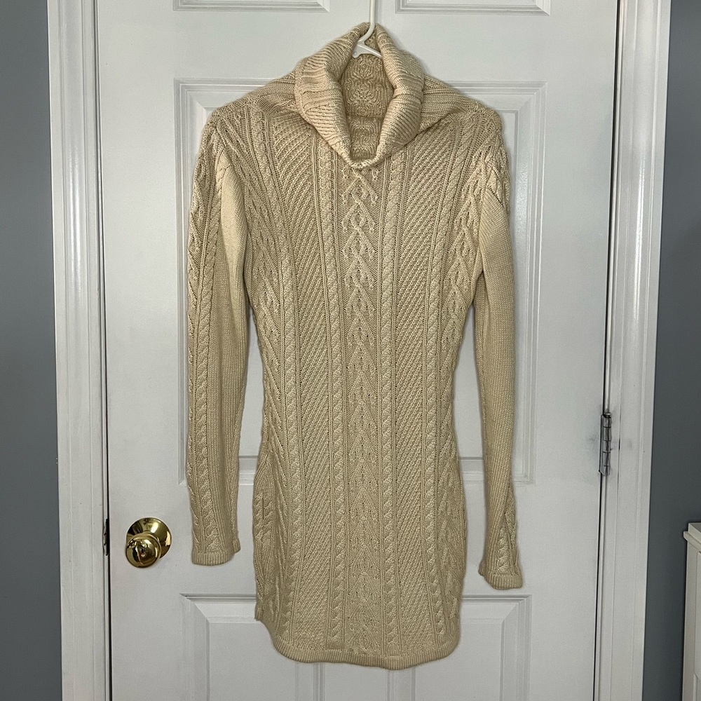 Women’s cream colored cowl neck tunic sweater size S